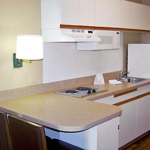 Efficiency Queen Suite Disability Access or Non Smoking